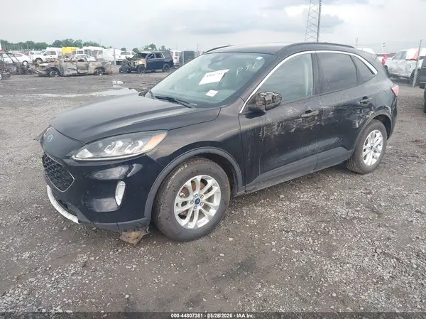 1FMCU0H65LUB18211 2020 FORD ESCAPE - Image 2