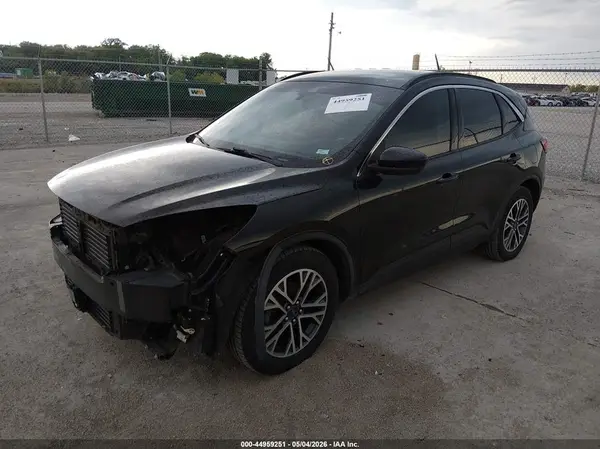 1FMCU0H65LUB57400 2020 FORD ESCAPE - Image 2