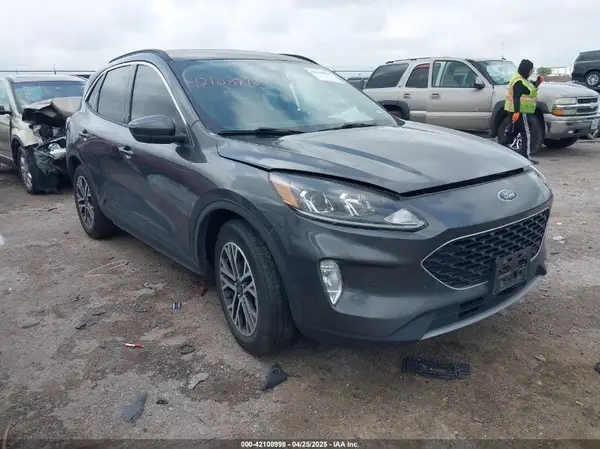 1FMCU0H65LUB65772 2020 FORD ESCAPE - Image 1