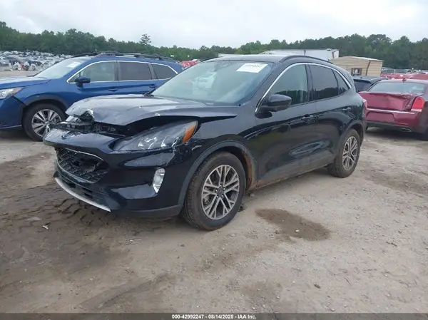 1FMCU0H65LUC29485 2020 FORD ESCAPE - Image 2