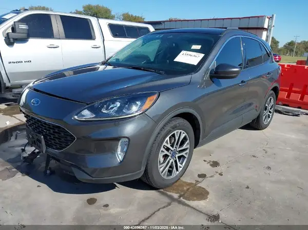 1FMCU0H66LUC39295 2020 FORD ESCAPE - Image 2