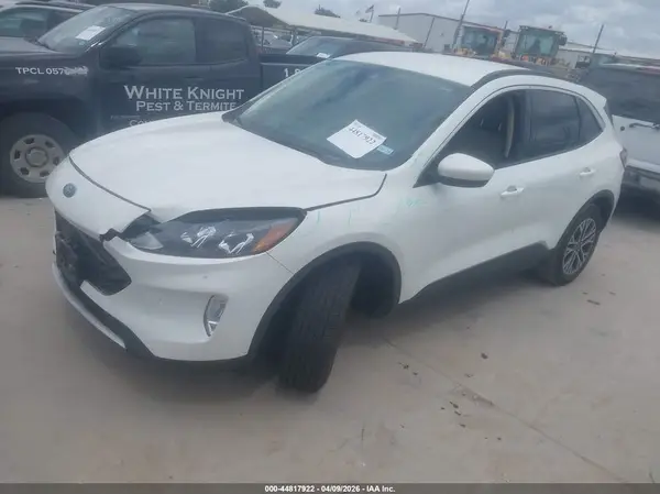 1FMCU0H67LUB02608 2020 FORD ESCAPE - Image 2