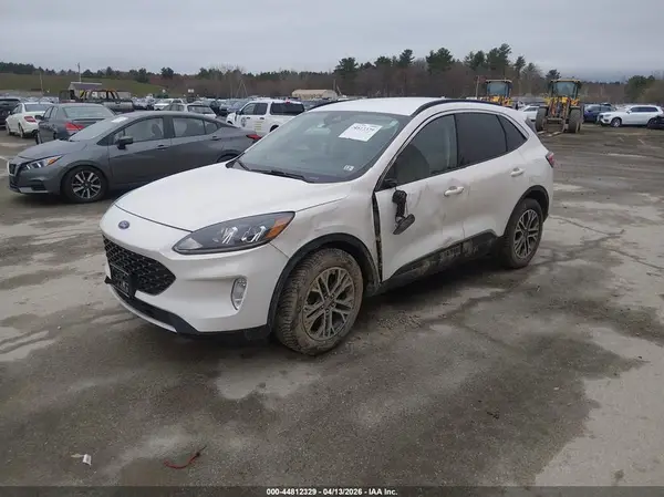 1FMCU0H67LUC71947 2020 FORD ESCAPE - Image 2