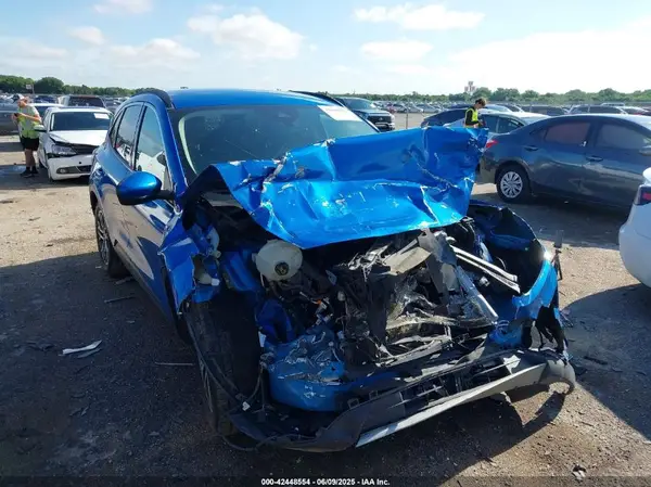 1FMCU0H68LUC07917 2020 FORD ESCAPE - Image 1