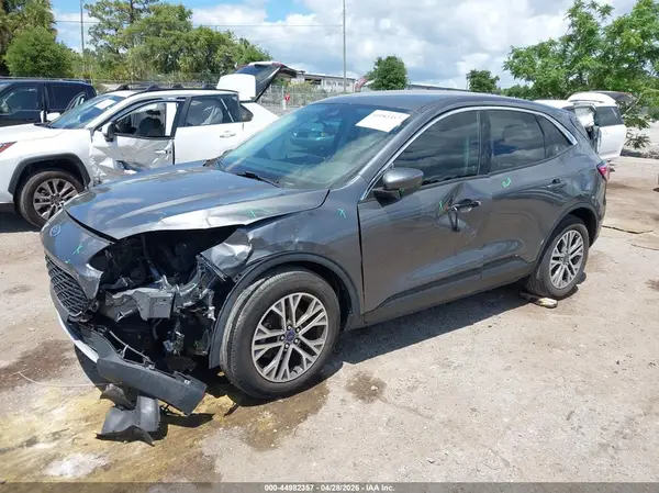 1FMCU0H68NUA32717 2022 FORD ESCAPE - Image 2