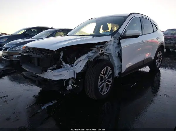 1FMCU0H68NUB13653 2022 FORD ESCAPE - Image 2