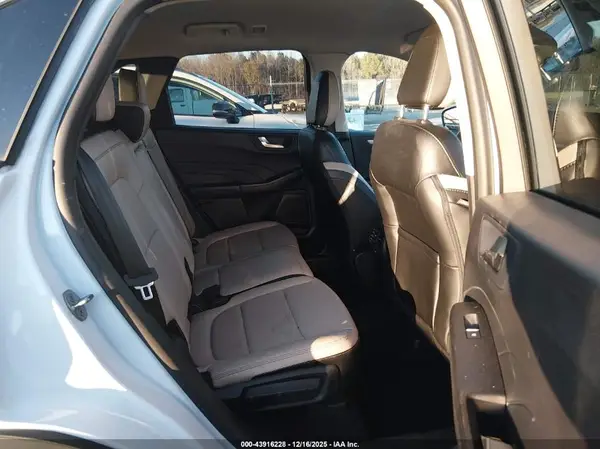 1FMCU0H68NUB13653 2022 FORD ESCAPE - Image 8