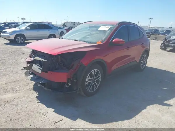 1FMCU0H69LUB01606 2020 FORD ESCAPE - Image 2