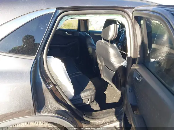 1FMCU0H6XLUA45899 2020 FORD ESCAPE - Image 8
