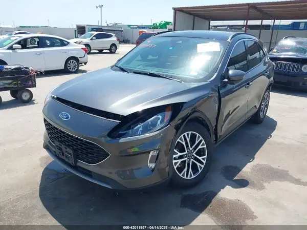 1FMCU0H6XLUB65671 2020 FORD ESCAPE - Image 2
