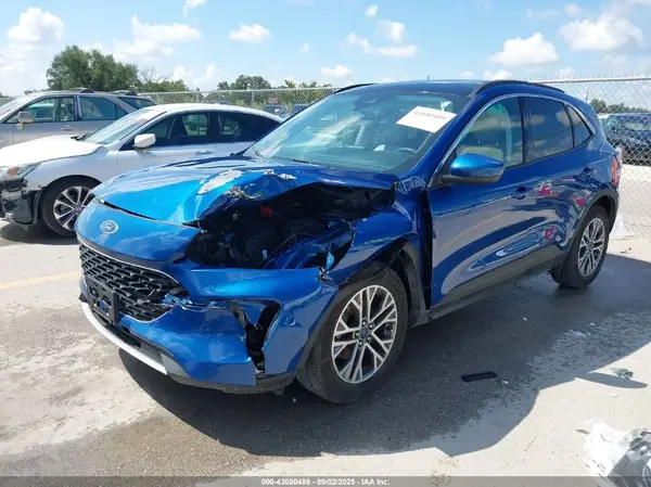 1FMCU0H6XNUB56276 2022 FORD ESCAPE - Image 2