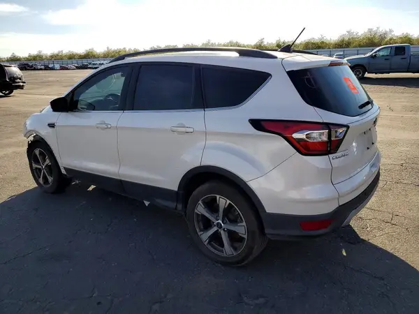 1FMCU0HD0JUA04726 2018 FORD ESCAPE - Image 2