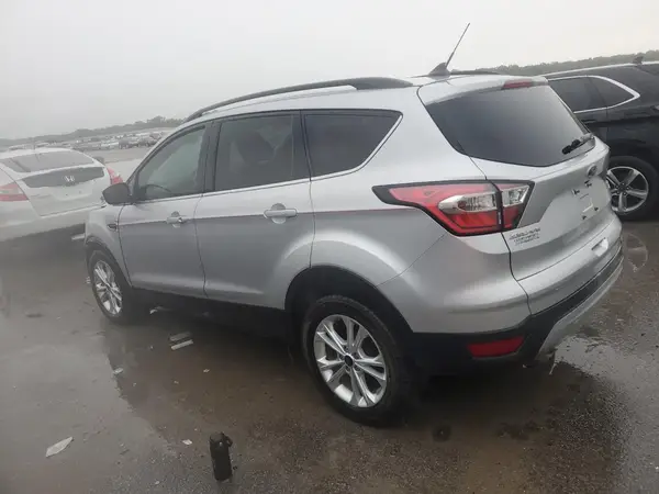 1FMCU0HD0JUA09666 2018 FORD ESCAPE - Image 2
