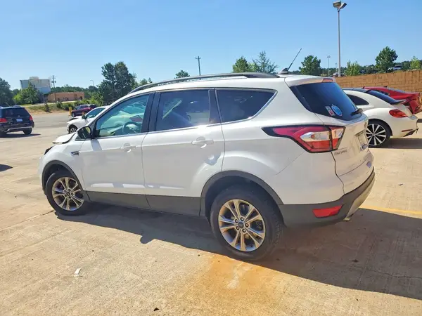 1FMCU0HD0JUA69026 2018 FORD ESCAPE - Image 2