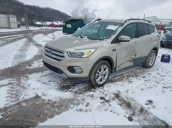 1FMCU0HD0JUA98977 2018 FORD ESCAPE - Image 2