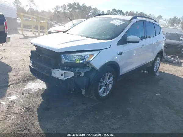 1FMCU0HD0JUB16717 2018 FORD ESCAPE - Image 2