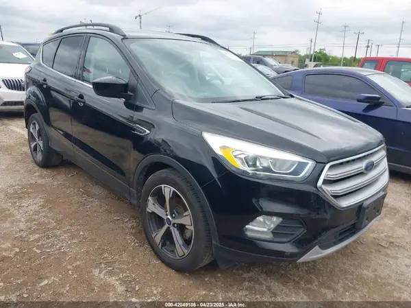 1FMCU0HD0JUB24722 2018 FORD ESCAPE - Image 1