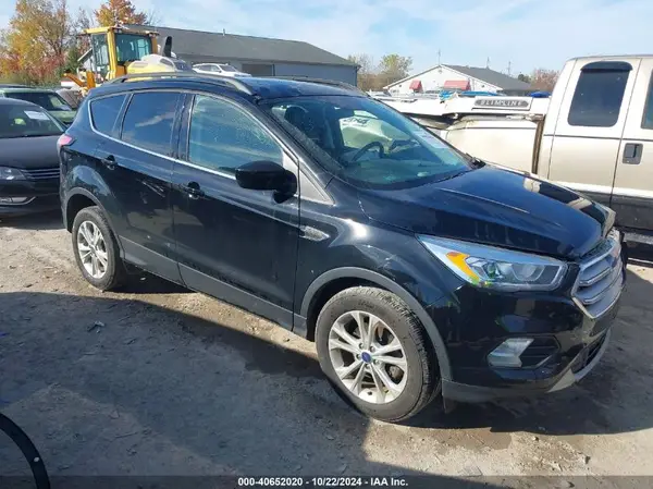 1FMCU0HD0JUC79304 2018 FORD ESCAPE - Image 1