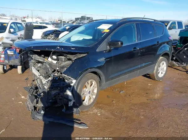 1FMCU0HD1JUA00586 2018 FORD ESCAPE - Image 2