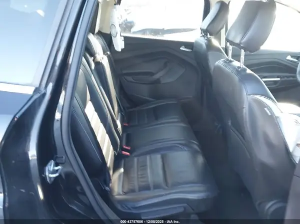 1FMCU0HD1JUA00586 2018 FORD ESCAPE - Image 8