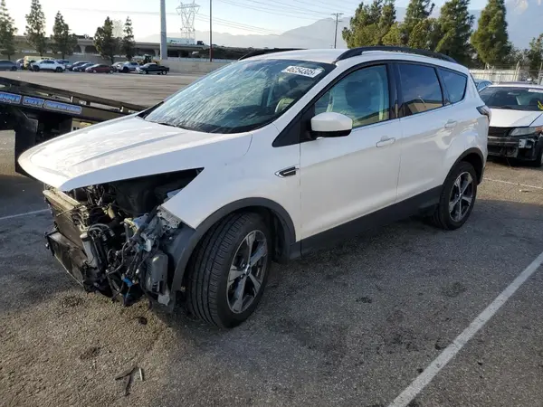 1FMCU0HD1JUA85851 2018 FORD ESCAPE - Image 1