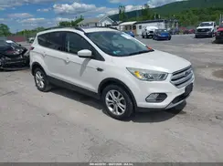 1FMCU0HD1JUA88376 2018 FORD ESCAPE