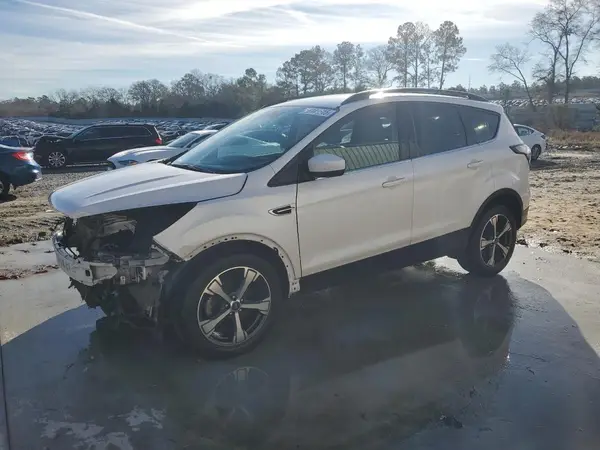 1FMCU0HD1JUB20274 2018 FORD ESCAPE - Image 1