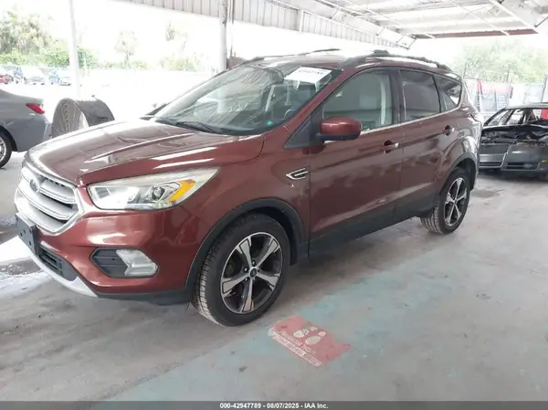 1FMCU0HD1JUB60645 2018 FORD ESCAPE - Image 2