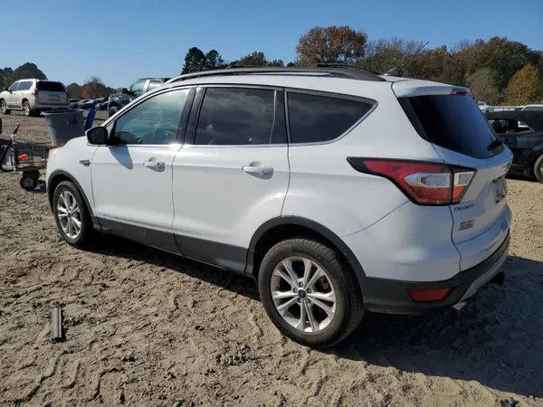 1FMCU0HD1JUC16888 2018 FORD ESCAPE - Image 2