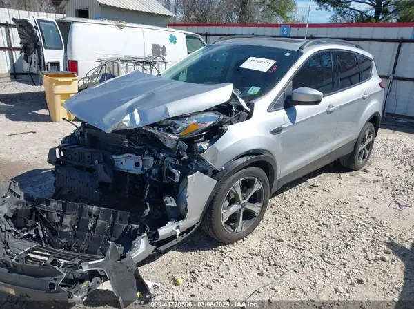 1FMCU0HD1JUD14531 2018 FORD ESCAPE - Image 2