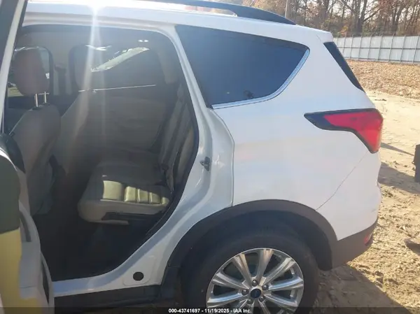 1FMCU0HD1KUB45712 2019 FORD ESCAPE - Image 8