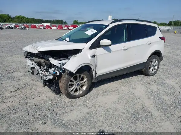 1FMCU0HD1KUB76409 2019 FORD ESCAPE - Image 2