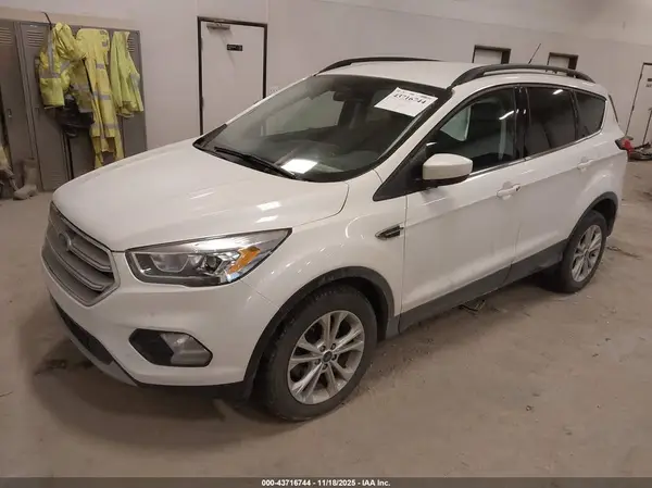 1FMCU0HD1KUC24622 2019 FORD ESCAPE - Image 2
