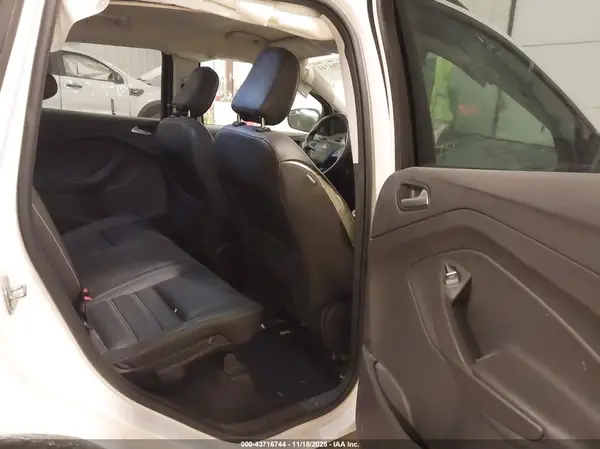 1FMCU0HD1KUC24622 2019 FORD ESCAPE - Image 8