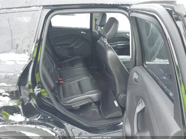 1FMCU0HD2JUA01942 2018 FORD ESCAPE - Image 8