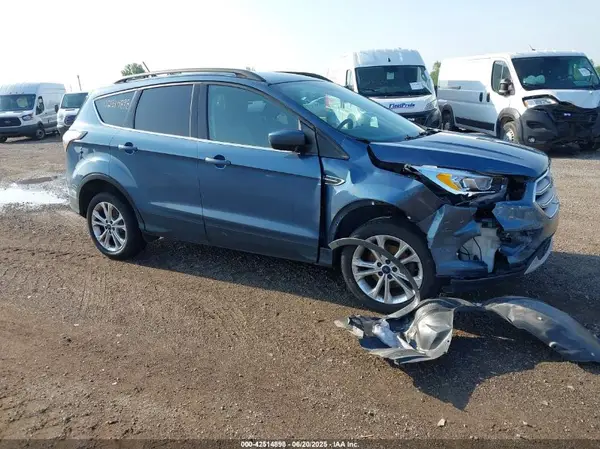 1FMCU0HD2JUA08714 2018 FORD ESCAPE - Image 1