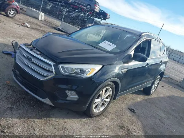 1FMCU0HD2JUA41745 2018 FORD ESCAPE - Image 2