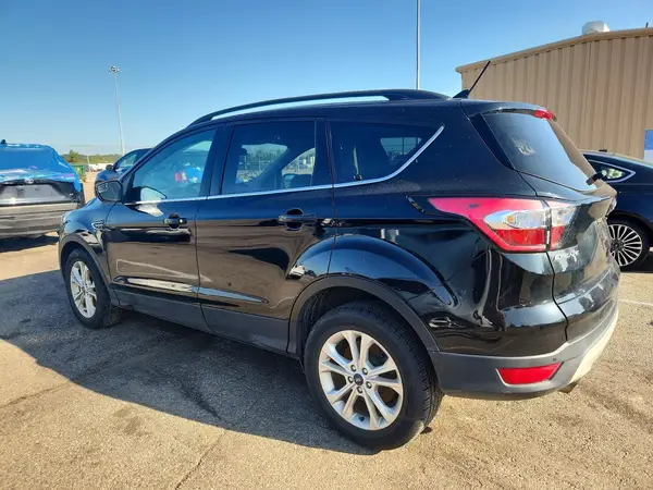 1FMCU0HD2JUA70503 2018 FORD ESCAPE - Image 2