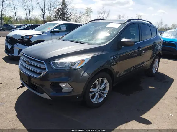 1FMCU0HD2JUA80979 2018 FORD ESCAPE - Image 2