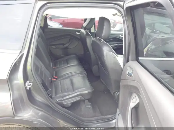 1FMCU0HD2JUA83302 2018 FORD ESCAPE - Image 8