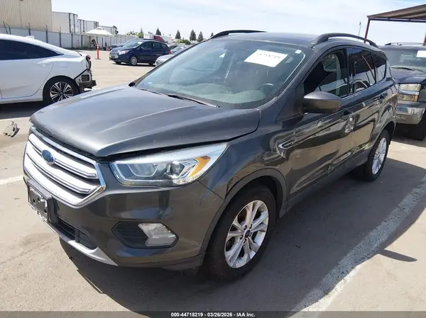 1FMCU0HD2JUA85857 2018 FORD ESCAPE - Image 2