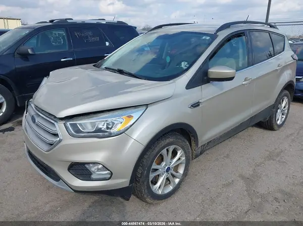 1FMCU0HD2JUB23815 2018 FORD ESCAPE - Image 2