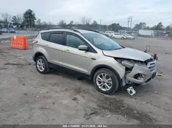 1FMCU0HD2JUC45302 2018 FORD ESCAPE