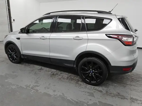 1FMCU0HD2JUC47793 2018 FORD ESCAPE - Image 2