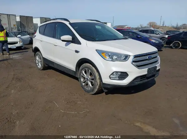 1FMCU0HD2JUC93978 2018 FORD ESCAPE - Image 1