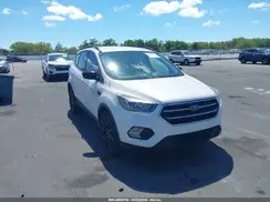 1FMCU0HD2JUD00704 2018 FORD ESCAPE