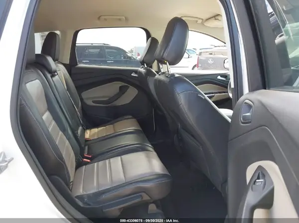 1FMCU0HD2KUA06320 2019 FORD ESCAPE - Image 8