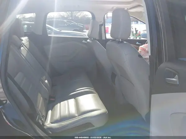 1FMCU0HD2KUA10545 2019 FORD ESCAPE - Image 8