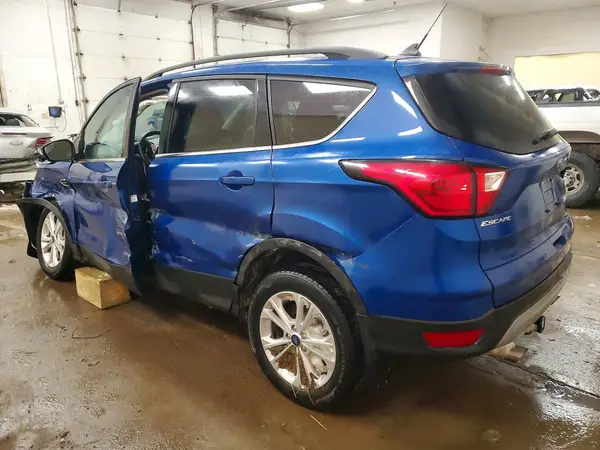 1FMCU0HD2KUA82460 2019 FORD ESCAPE - Image 2