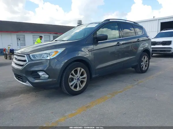 1FMCU0HD3JUA60935 2018 FORD ESCAPE - Image 2